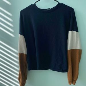 Forever21 Colorblock Long Sleeve Crop Sweatshirt